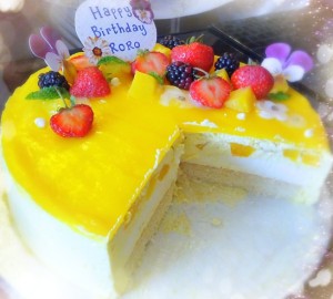 Cherie Kelly's Mango and Vanilla Mousse Cake