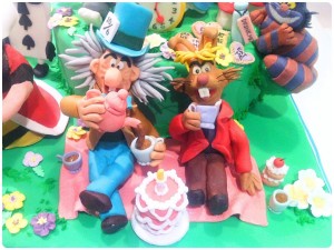 Cherie Kelly's Alice In the Wonderland Cake for Cake International Competition Cherie Kelly's Alice In the Wonderland Cake for Cake International Competition