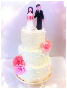 Cherie Kelly's Sweet Swirly Frosting Wedding Cake with Figures